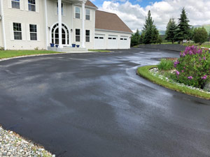 Driveway sealcoating before and after